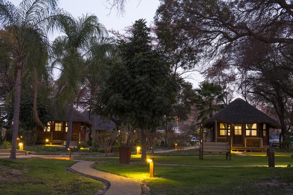 Gondwana Hakusembe River Lodge Рунду Экстерьер фото