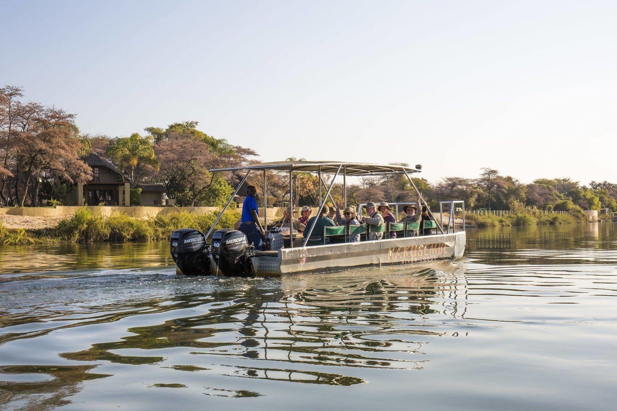 Gondwana Hakusembe River Lodge Рунду Экстерьер фото