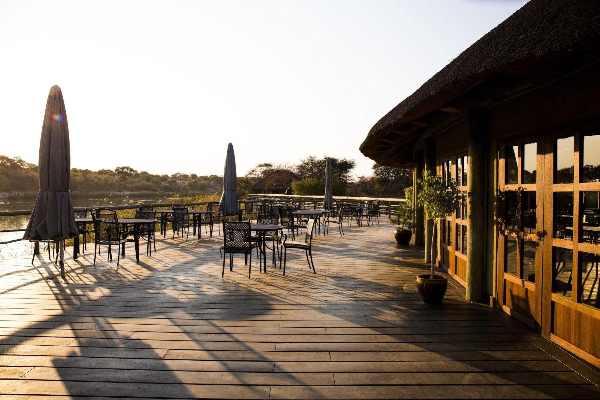 Gondwana Hakusembe River Lodge Рунду Экстерьер фото