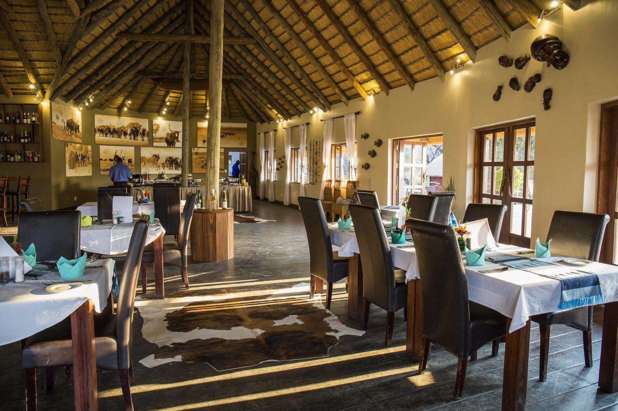 Gondwana Hakusembe River Lodge Рунду Экстерьер фото