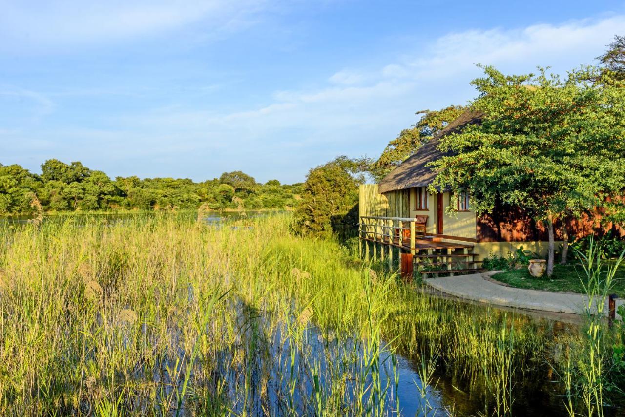 Gondwana Hakusembe River Lodge Рунду Экстерьер фото